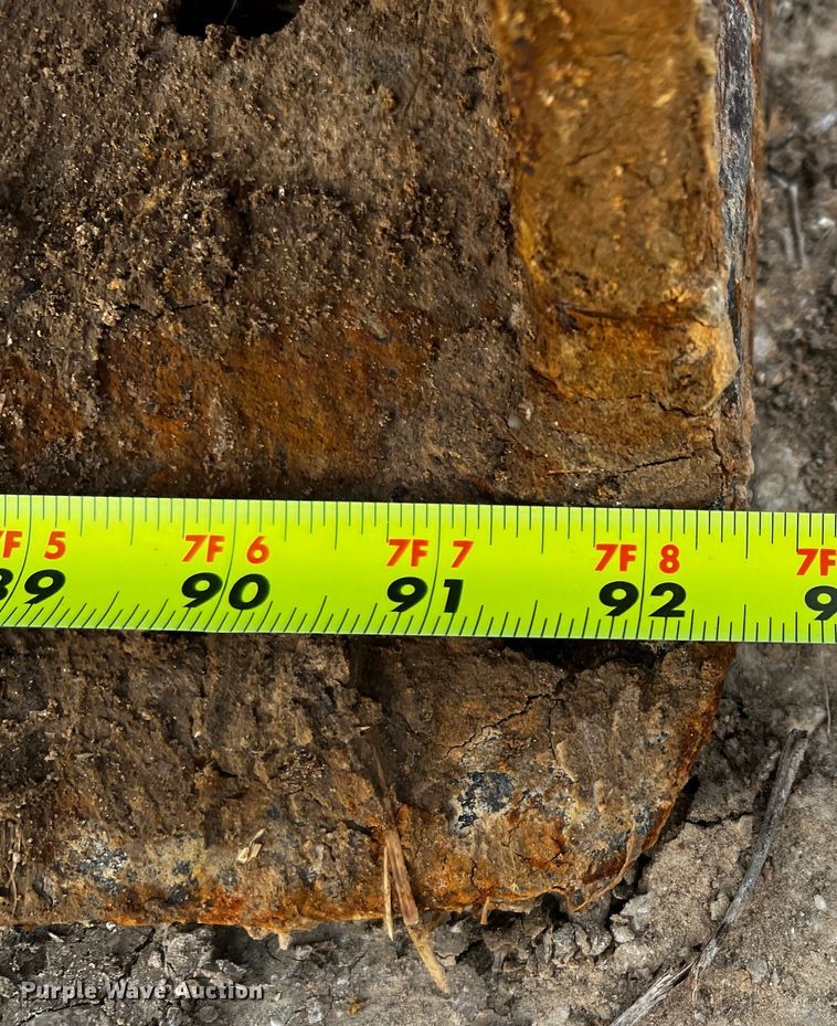 image for item DQ1995 2003 JCB 214  backhoe