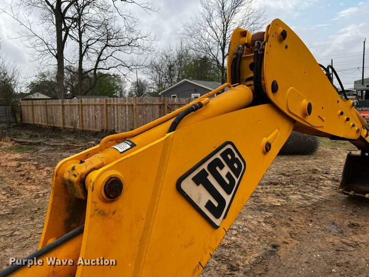 image for item DQ1995 2003 JCB 214  backhoe