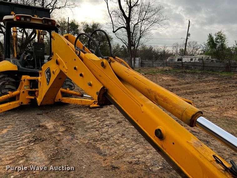 image for item DQ1995 2003 JCB 214  backhoe