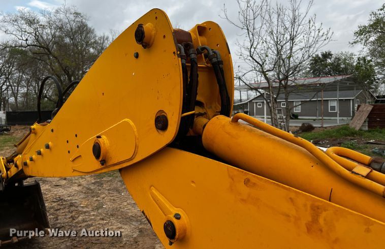 image for item DQ1995 2003 JCB 214  backhoe