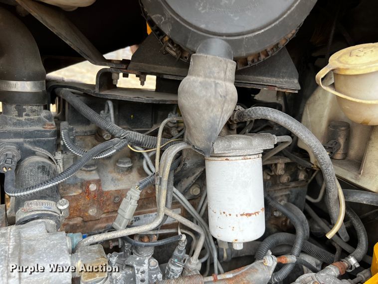 image for item DQ1995 2003 JCB 214  backhoe