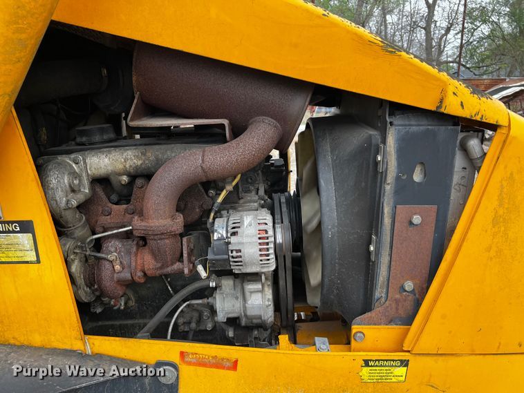 image for item DQ1995 2003 JCB 214  backhoe