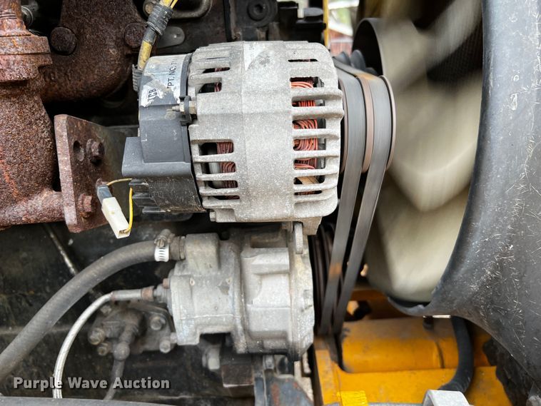 image for item DQ1995 2003 JCB 214  backhoe