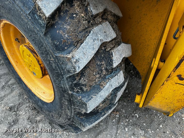 image for item DQ1995 2003 JCB 214  backhoe