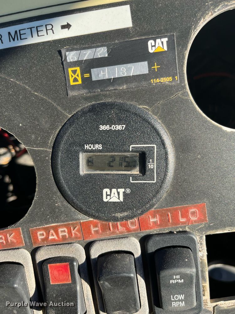 image for item DQ4082 2005 Ingersoll Rand SD-122DX TF  single drum vibratory roller