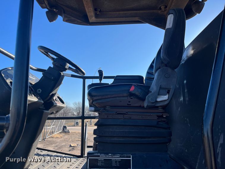 image for item DQ4082 2005 Ingersoll Rand SD-122DX TF  single drum vibratory roller