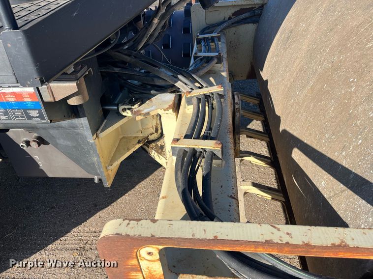 image for item DQ4082 2005 Ingersoll Rand SD-122DX TF  single drum vibratory roller