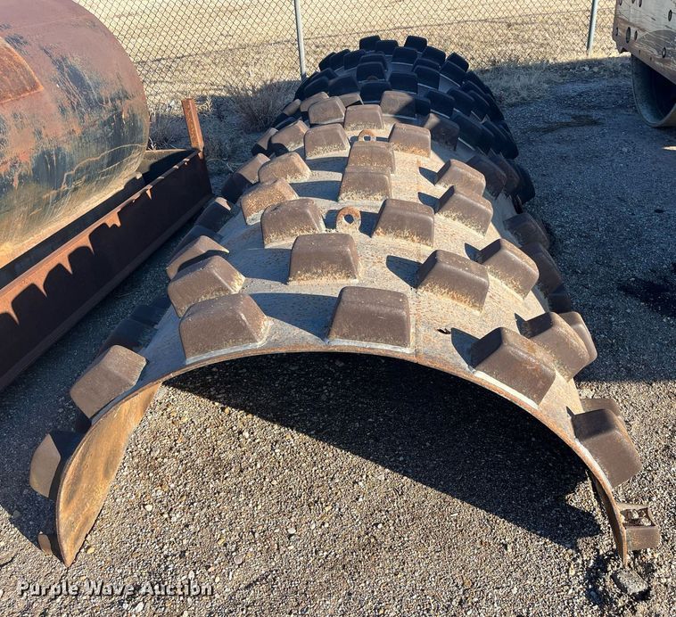 image for item DQ4082 2005 Ingersoll Rand SD-122DX TF  single drum vibratory roller