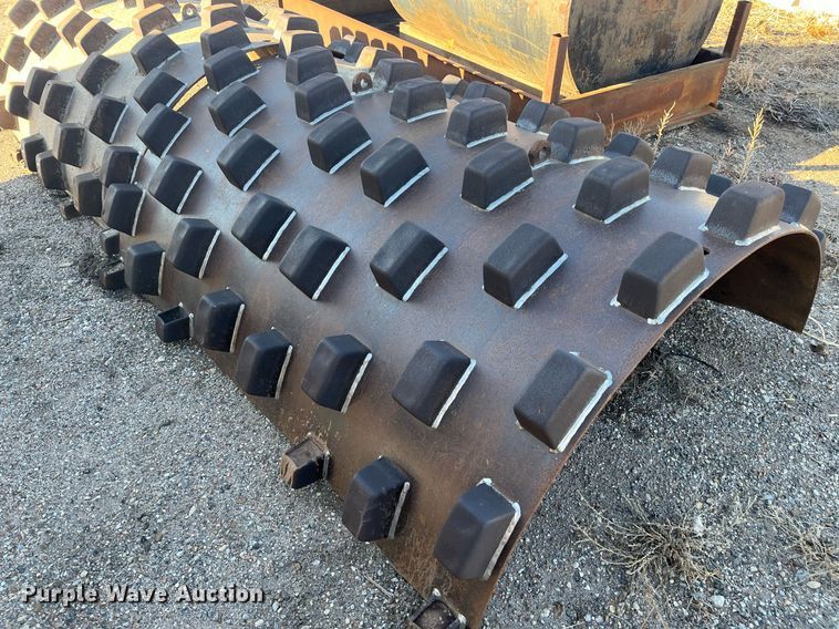 image for item DQ4082 2005 Ingersoll Rand SD-122DX TF  single drum vibratory roller