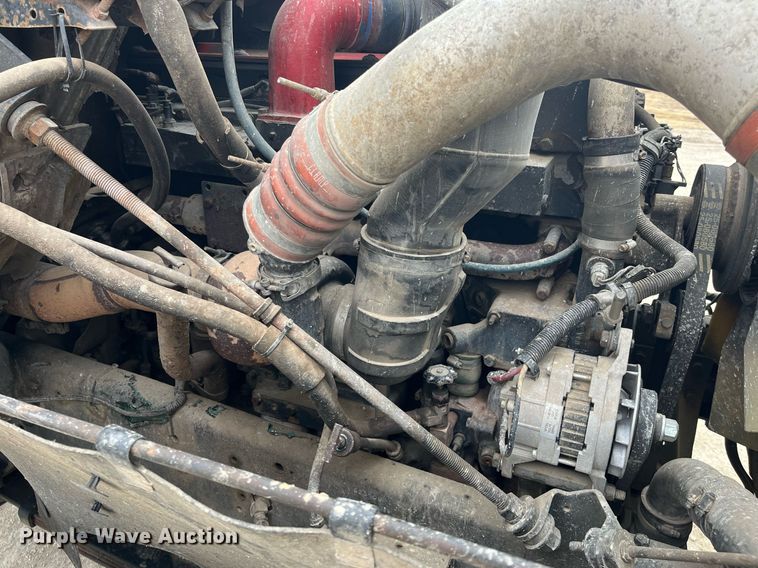 image for item DQ4090 2000 International 2654  roll-off container truck