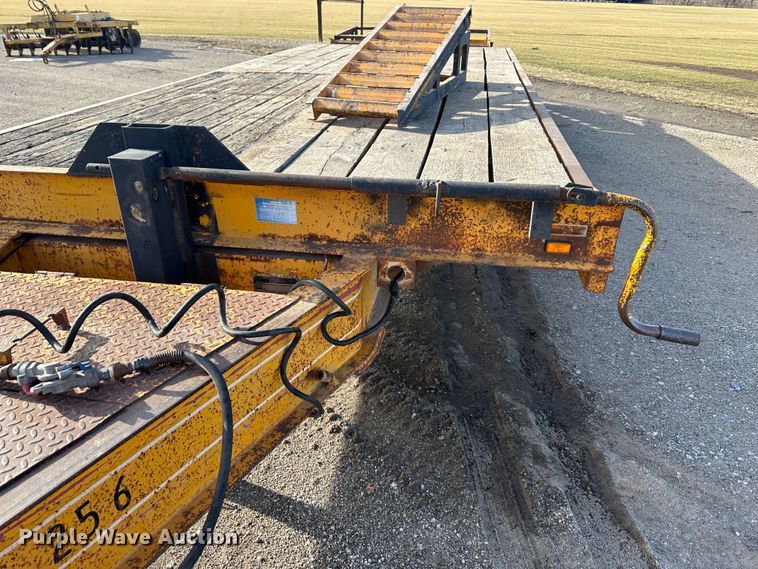 image for item DR6014 1990 CZ Engineering CZ32KT  equipment trailer