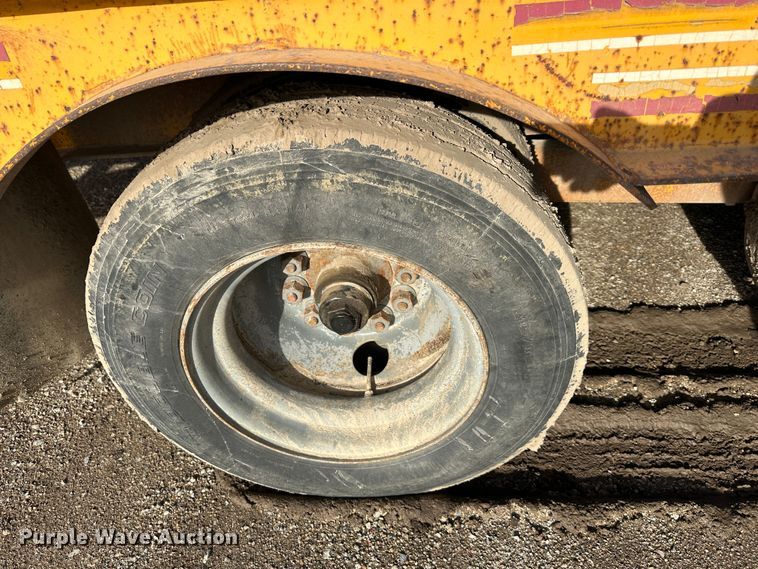 image for item DR6014 1990 CZ Engineering CZ32KT  equipment trailer