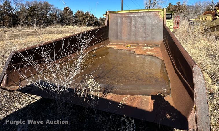 image for item DR7491 1990 Euclid R35  haul truck