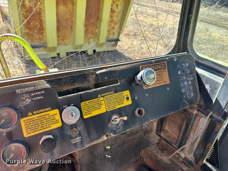 image for item DR7491 1990 Euclid R35  haul truck