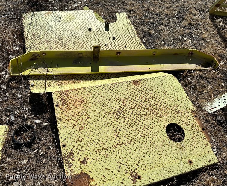 image for item DR7492 1994 Euclid R35  haul truck