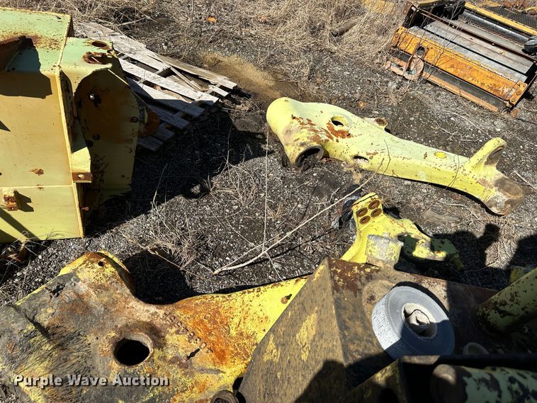 image for item DR7492 1994 Euclid R35  haul truck