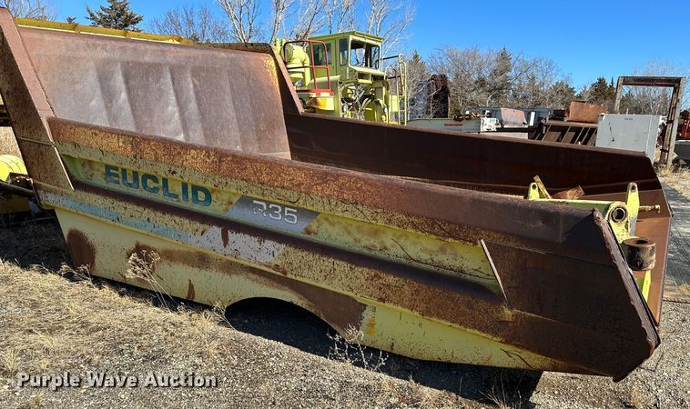 image for item DR7492 1994 Euclid R35  haul truck