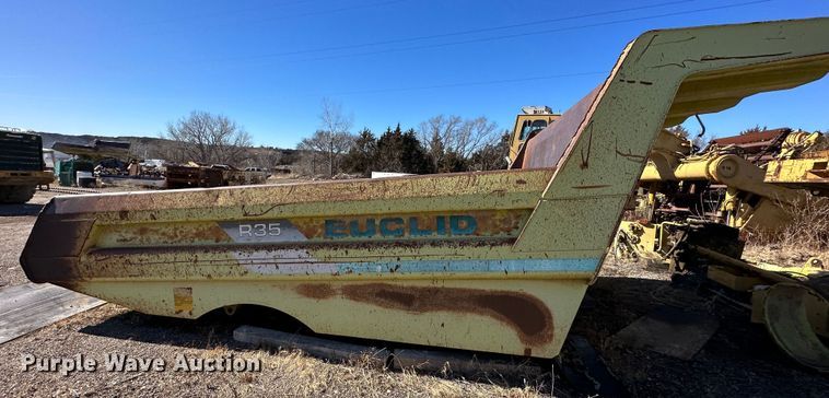 image for item DR7492 1994 Euclid R35  haul truck