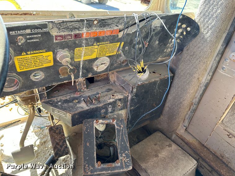 image for item DR7492 1994 Euclid R35  haul truck