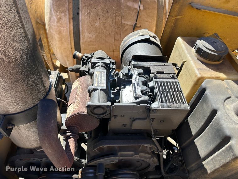 image for item DR7493 2001 Vermeer E550  vacuum excavator