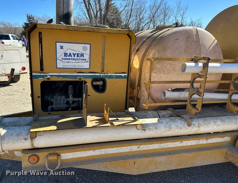 image for item DR7493 2001 Vermeer E550  vacuum excavator