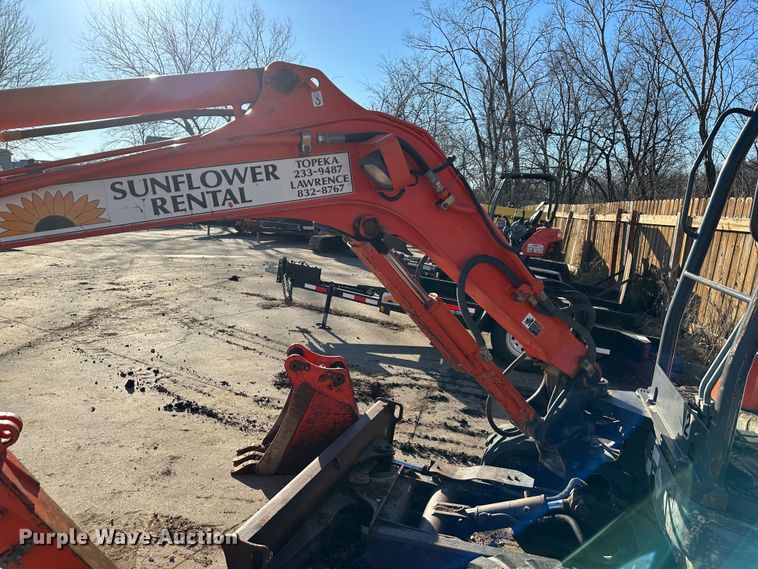 image for item DR7494 Kubota KX91-3  mini excavator