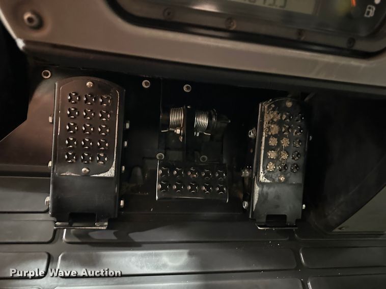 image for item DR7501 2016 Caterpillar 953D  track loader