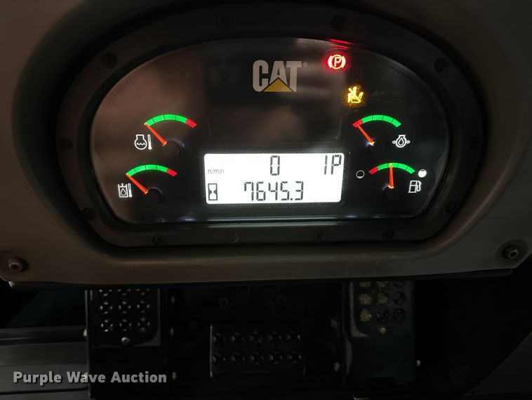 image for item DR7501 2016 Caterpillar 953D  track loader