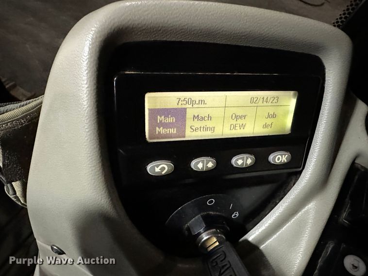 image for item DR7501 2016 Caterpillar 953D  track loader