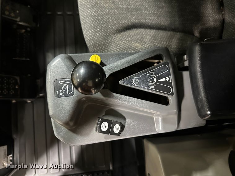 image for item DR7501 2016 Caterpillar 953D  track loader