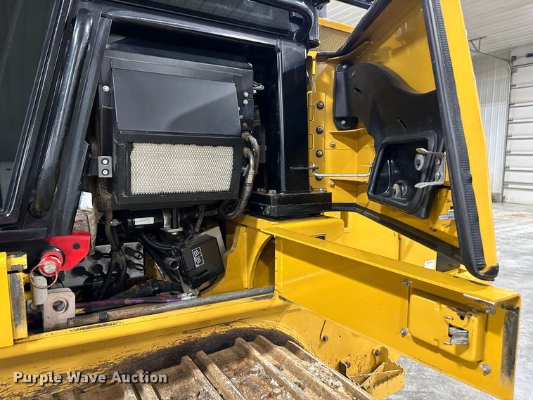 image for item DR7501 2016 Caterpillar 953D  track loader