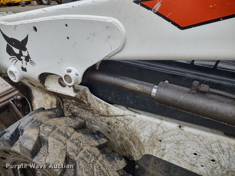 image for item DR8183 2018 Bobcat S550  skid steer loader