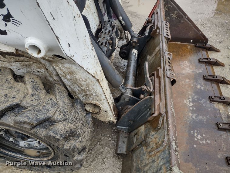 image for item DR8183 2018 Bobcat S550  skid steer loader