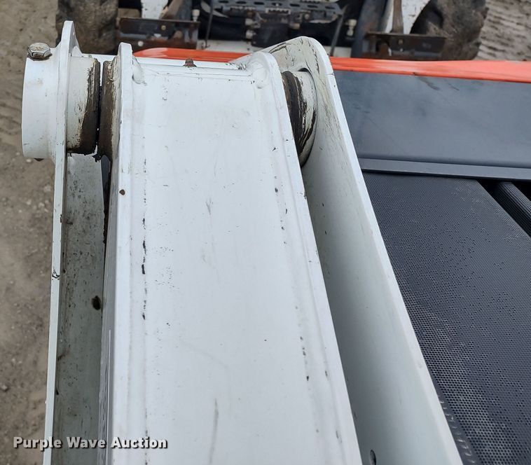 image for item DR8183 2018 Bobcat S550  skid steer loader