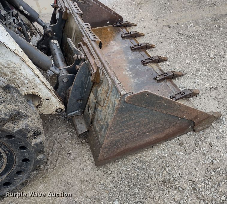 image for item DR8183 2018 Bobcat S550  skid steer loader