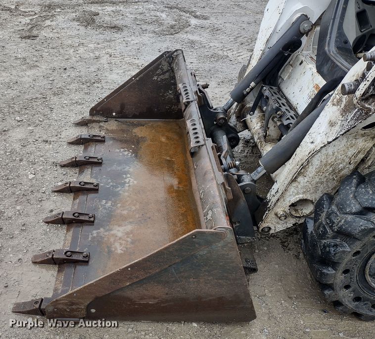 image for item DR8183 2018 Bobcat S550  skid steer loader