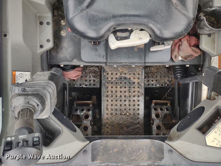 image for item DR8183 2018 Bobcat S550  skid steer loader