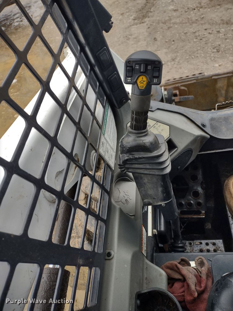 image for item DR8183 2018 Bobcat S550  skid steer loader