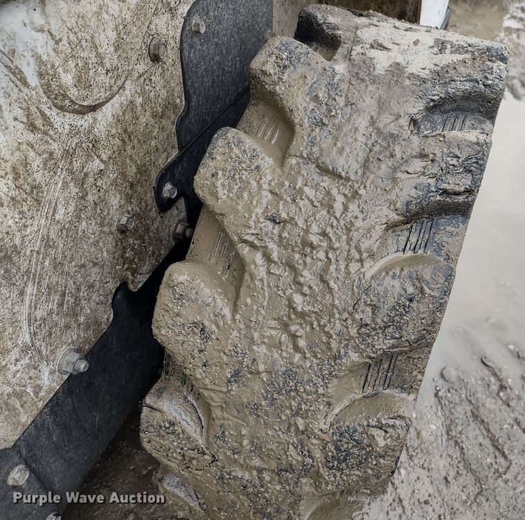 image for item DR8183 2018 Bobcat S550  skid steer loader