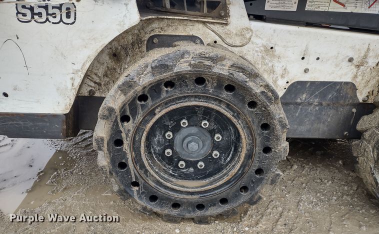 image for item DR8183 2018 Bobcat S550  skid steer loader