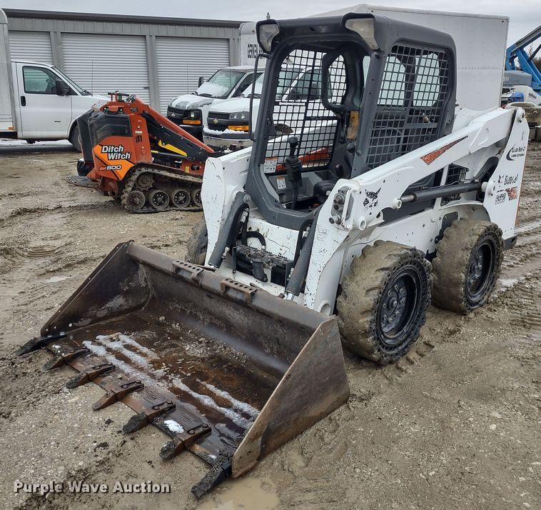 image for item DR8184 2017 Bobcat S550  skid steer loader