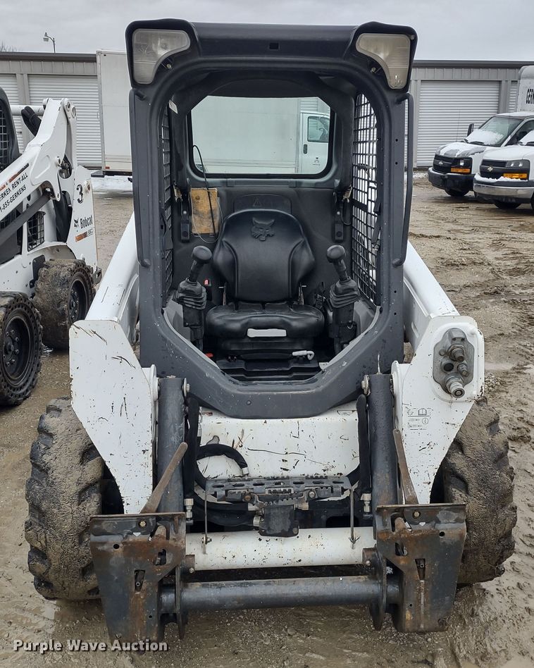 image for item DR8184 2017 Bobcat S550  skid steer loader