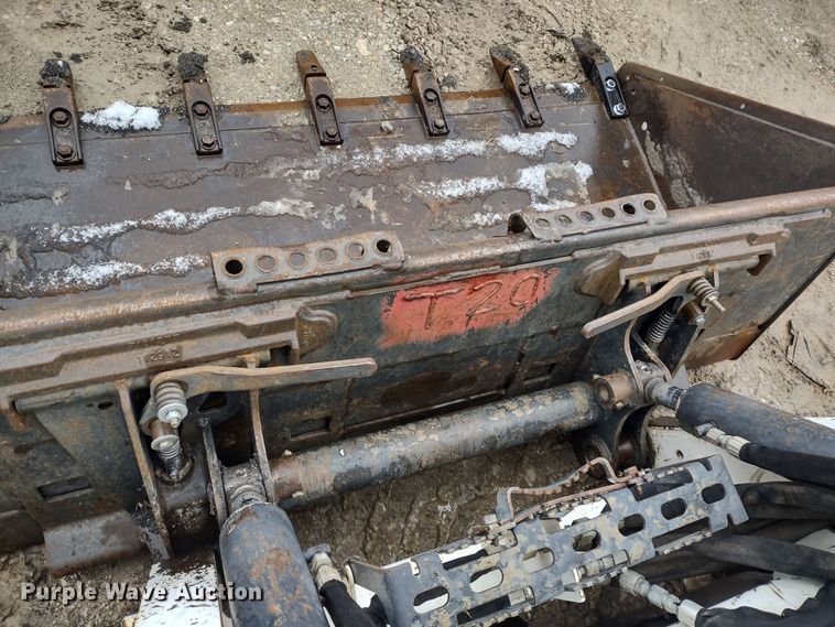 image for item DR8184 2017 Bobcat S550  skid steer loader