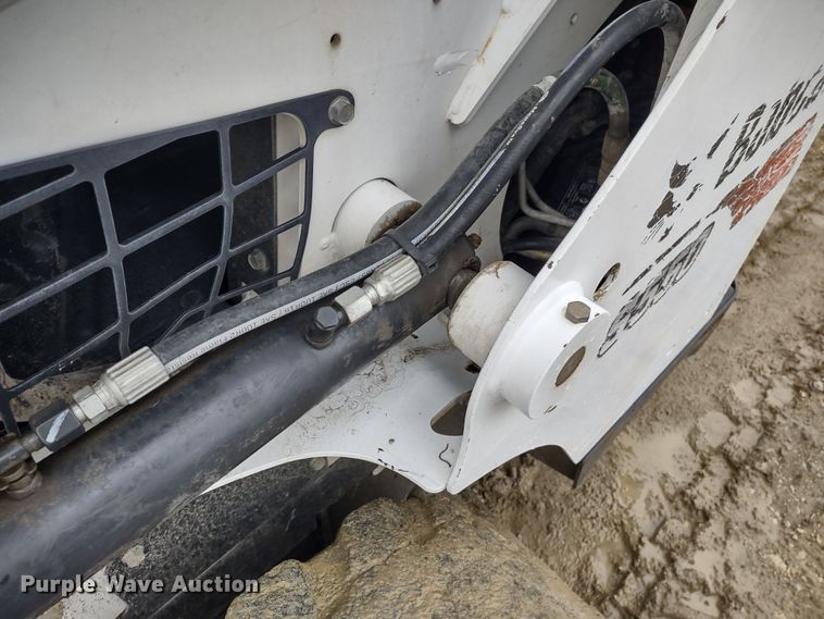 image for item DR8184 2017 Bobcat S550  skid steer loader