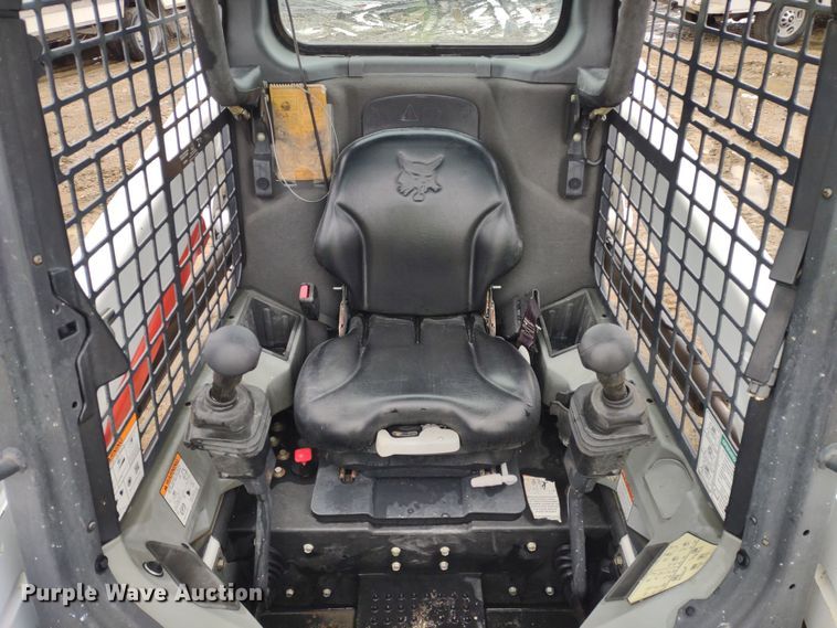 image for item DR8184 2017 Bobcat S550  skid steer loader