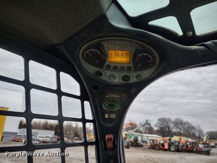 image for item DR8184 2017 Bobcat S550  skid steer loader