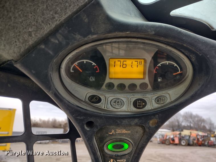 image for item DR8184 2017 Bobcat S550  skid steer loader