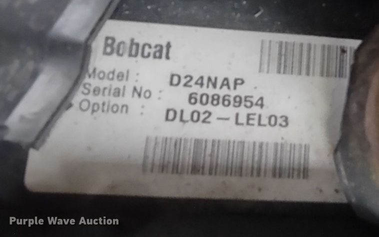 image for item DR8184 2017 Bobcat S550  skid steer loader