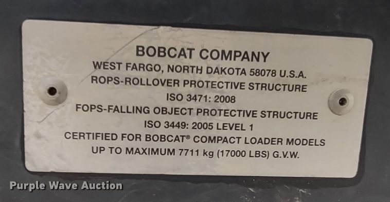 image for item DR8184 2017 Bobcat S550  skid steer loader