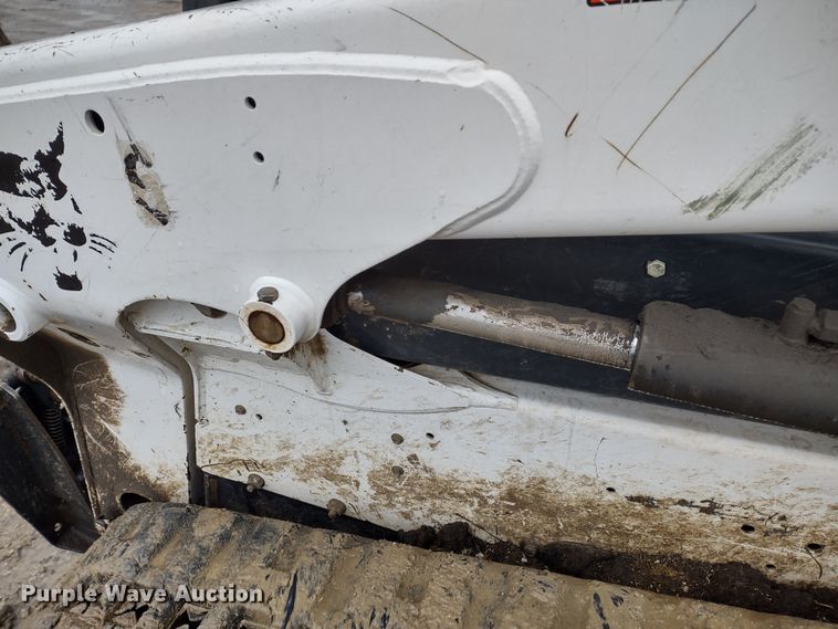 image for item DR8187 2016 Bobcat T550  tracked skid steer loader